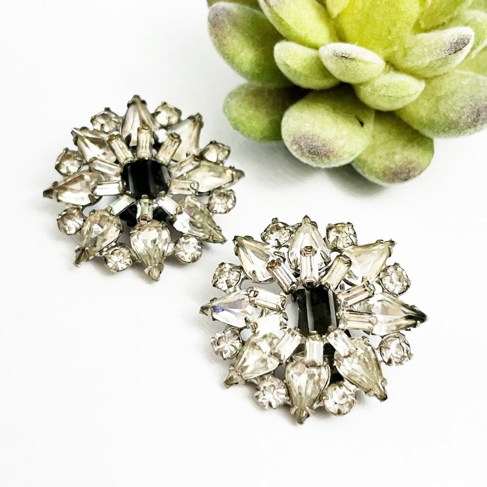 Vintage Rhinestone Wreath Ring Clip Earrings